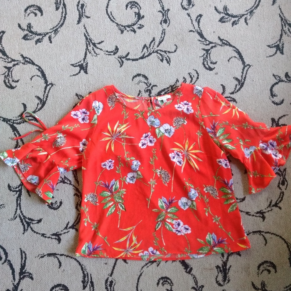 XXL Skies Are Blue Bell Sleeve Tropical Tie-Up Top